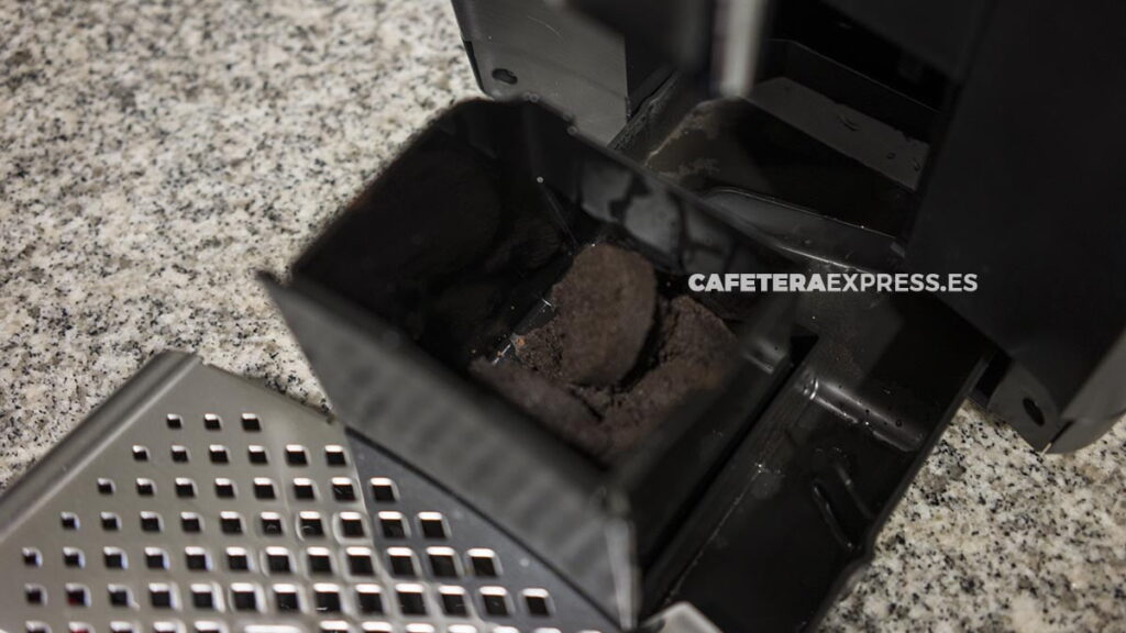 Philips 2232/40: Posos de café